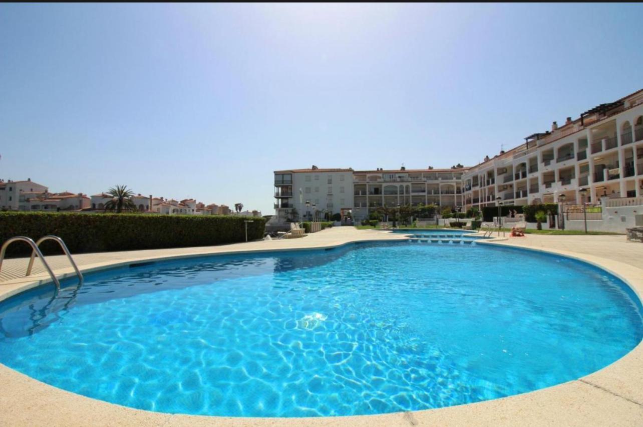 Apartamento Gran Lago Con Vistas Al Canal Эмпуриабрава Экстерьер фото